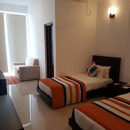 A One Hotel - "The Marine" Colombo Extérieur photo