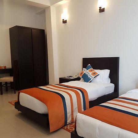 A One Hotel - "The Marine" Colombo Extérieur photo