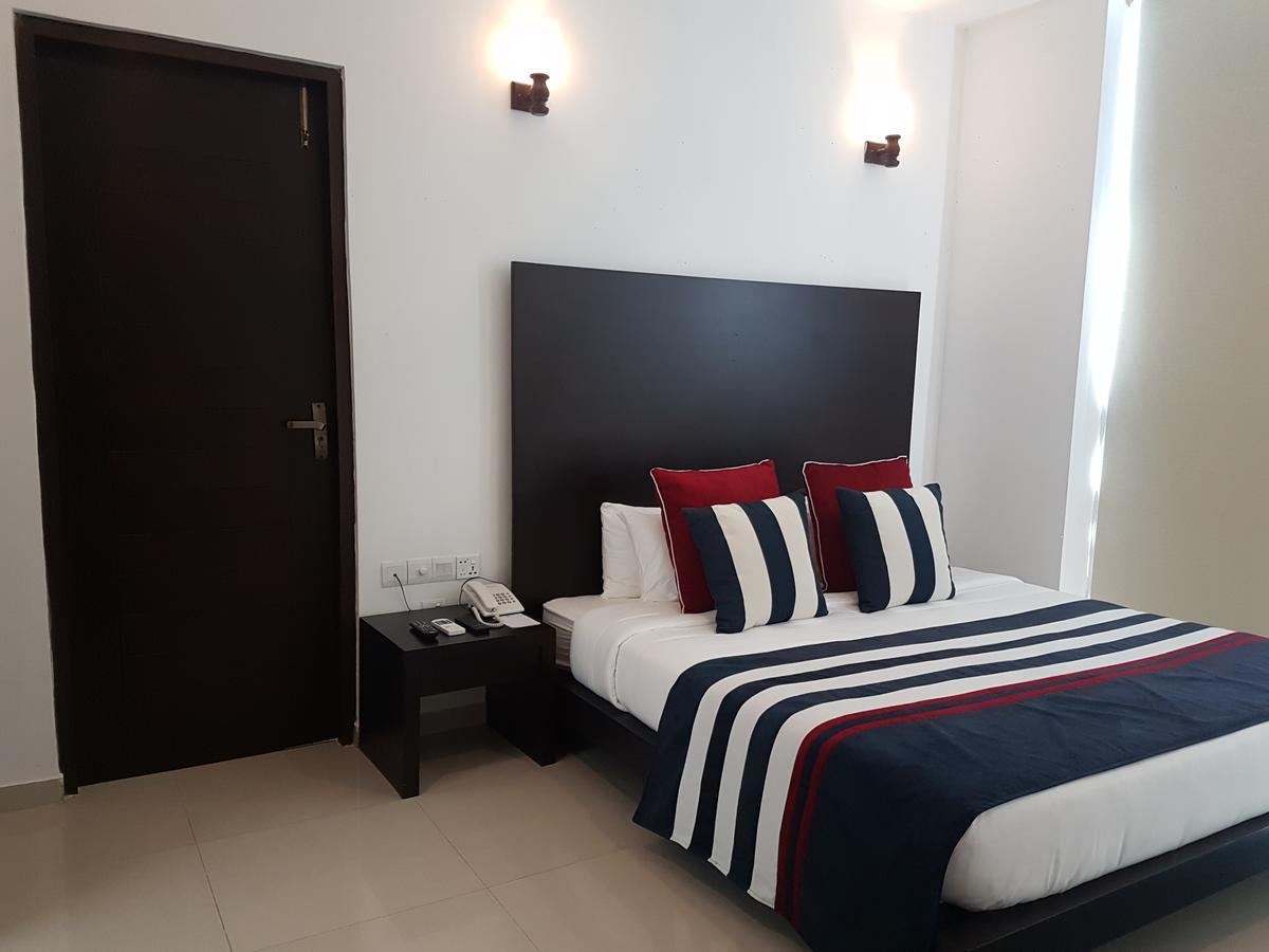 A One Hotel - "The Marine" Colombo Extérieur photo